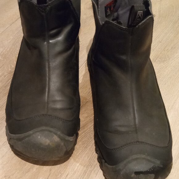 KEEN all weather boots - Picture 1 of 5